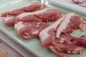 低價牛肉竟是母豬肉！陸家族分工造假　主犯判刑15年、罰697萬