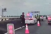 影/警匪追逐太玩命！國5「2逃逸移工棄車逆向狂奔」