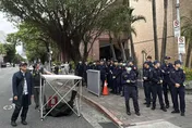 影/京華城案北院1430宣判　小草陸續到場百警力戒備