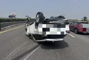 影/國1溪湖段2車追撞翻覆　2駕駛受傷送醫