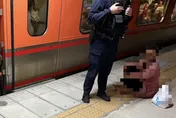 影/醉男台鐵列車上持老虎鉗恐嚇　鐵警新豐站逮人送辦