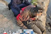 影/台中9旬翁騎車墜田臉插泥地　熱心夫妻、警方救援脫險