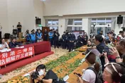 焚化爐環評會變戰場！　反對居民「撒冥紙、丟茶葉」抗議