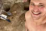參加戀愛實境秀走紅！35歲澳洲男星猝逝　7天前最後發文曝光