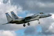 美軍F-15戰機墜毁　美伊爭相搜尋失蹤飛行員