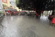 暴雨狂炸！台中北屯集福祠前淪汪洋　水消退留大面積淤泥