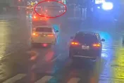 影/北市公車衝撞轎車！司機疑身體不適失控命危搶救