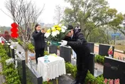 另類！陸跑腿平台「代祭掃」服務走紅　最貴套餐2萬3包茅台