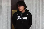 華麗人設轉變啟動？脆網友曬對比圖「沈伯洋神似裴勇浚」帥爆