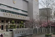 台北街頭驚現「僵屍步態」男子　警方盤查澄清非芬太尼濫用