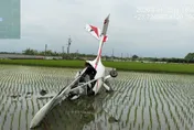 輕航機墜落雲林虎尾　52歲男駕機失控「插進田裡」緊急送醫