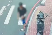 影/相隔半年恐怖畫面再現！苗栗又見「狂男超商前揮刀」