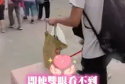 看不見也要走！視障父徒步跟隨白沙屯媽祖　兒子全程陪伴