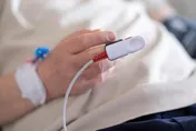 18歲竟確診3期大腸癌！醫：年輕人常忽略2警訊