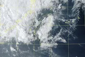 午後對流雲旺盛！雨彈轟炸「4縣市」　慎防雷擊與落石