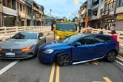 影/超扯！桃園龍岡地下道49歲女「逆撞車群」　釀8傷