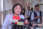 掛傷號！PO照曝左小腿打石膏　陳玉珍：疼痛難耐無法站立