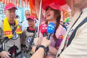 美女主播加入中天！何織羽大甲媽遶境圓夢　幸運扛轎、鑽轎底