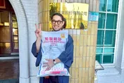 狂掃砂糖爆紅！日本蘋果糖老闆池田喬俊宣布取得台灣健保卡