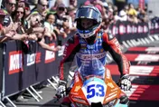 三冠到手！陸車企「張雪機車」WSBK匈牙利站首回合正賽奪冠