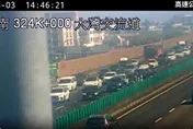 收假日悲劇！國1大灣交流道「7車連撞」　車潮回堵5公里