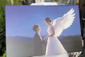 影/女警鄭詠心告別式！絕美天使婚紗照曝光　同僚相擁痛哭