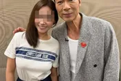 認不出來！許志安同框美女合照曝光　網驚：斷崖式衰老