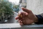 抽菸讓大腦提前老化！失智風險高45％、中風率增2至4倍
