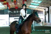 洋基韓啦女神馬術初體驗　李素敏曝「差點被咬」嚇一跳
