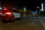 花蓮警車深夜飆速險撞騎士　員警遭爆「趕買鹽水雞」