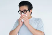 鼻塞、頭痛好不了？黃綠膿鼻涕3個月恐是「慢性鼻竇炎」