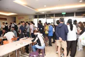 美光釋逾千職缺！苗栗副縣長邱俐俐到場為應徵者打氣