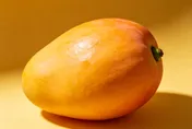 三種水果易引發蕁麻疹！醫警告：芒果摸完擦汗恐全身過敏