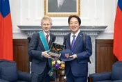 再續挺台前緣！曾喊「我是台灣人」　捷克議長獲賴清德授勳