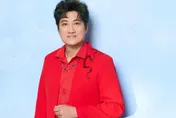 妻被控讓子隨地小便！「芒果王子」楊哲無奈回應　宣告暫別歌壇