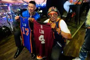 NBA/人氣比川普還高　林書豪現身MSG獲熱烈掌聲