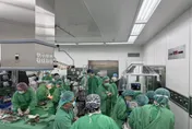 腦瘤復發出血仍拒用藥保胎！北榮30醫護接力搶救母子均安