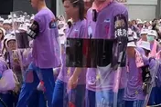 影/台東玄濟宮遶境驚見盾牌護衛隊！　「外星人圖案」引熱議