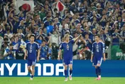 世足/日球迷舉旭日旗惹議！韓媒痛批　教授怒向國際FIFA申訴