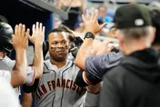 MLB/嘆媒體誇大　巨人狄維斯：這就是為何我不跟你們說話