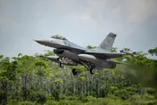 直擊/立即備戰操演Day 3　空軍戰機緊急升空實施戰力保存