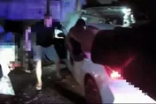 影/新北2男毒駕拒檢逃逸　警圍捕拔槍逮人查扣毒品