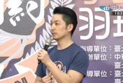 沈伯洋低調勘災「白衣白雨鞋白到發亮」！蔣萬安秒回一句
