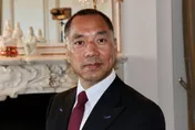 陸富商郭文貴借反共詐騙千人　美法院判關30年沒收283億資產