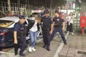 影/新莊賓士男毒駕拒檢逃逸　警圍捕拔槍逮車上2人
