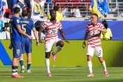 世足/美國完勝波赫！巴洛貢進球後學詹皇　地主3國全晉16強