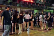 台南警聯合稽查青少年危險場所　酒店「美腿林」畫面曝光