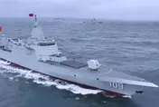 解放軍最新銳055型驅逐艦東莞號　穿越沖繩首度遠航訓練