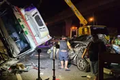 國1嚴重連環車禍！　大貨車疑分心釀10傷、現場一度紫爆