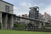 北市基隆河浮屍卡大直抽水站　死因、身分待查